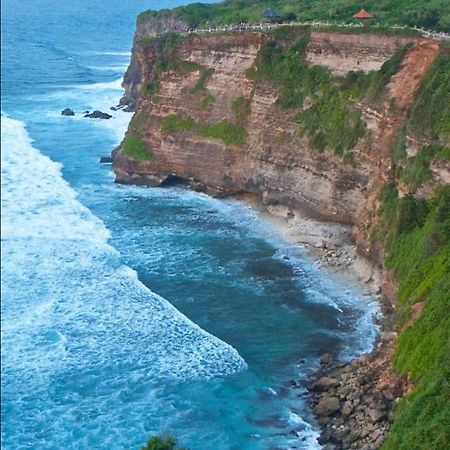 Ocean Breeze Uluwatu Apartments Екстер'єр фото